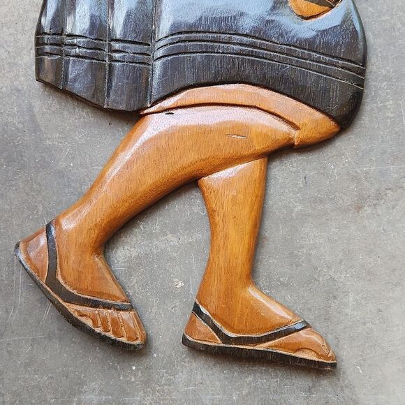 La Paz Bolivia Hand Carved Wooden Wall Hanging 1982 Set of 2 - Picture 5 of 14